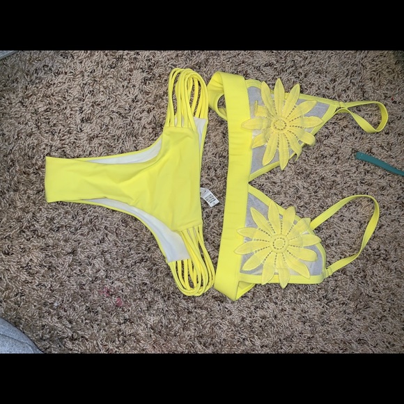 Swim suit - Picture 1 of 1